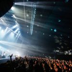 【ライブレポート】ストレイテナー・ホリエアツシ、誕生日にフジファブリックからサプライズ！＜ROCK AX Vol.3＞