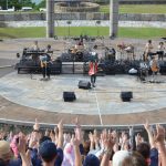 スターダスト☆レビューがデビュー、恒例の野外ライブツアー「楽園音楽祭」がスタート！