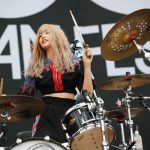 【ライブレポート】SILENT SIRENが夏を感じさせるサマーチューン&パーティーチューンで満員のLAKE STAGEを魅了！＜ROCK IN JAPAN FESTIVAL 2019＞