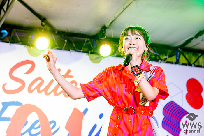 斉藤朱夏、バースデーフリーライブを開催！約3,000人のファンが駆け付けサプライズで会場が朱色に染まる！