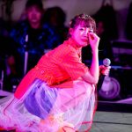 斉藤朱夏、バースデーフリーライブを開催！約3,000人のファンが駆け付けサプライズで会場が朱色に染まる！