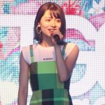 【動画】足立佳奈が海風のステージでライブ披露！＜TGC BEACH 2019＞