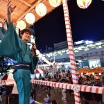 新浜レオン、盆踊り歌唱で大盛り上がり！「離さない 離さない」の新展開が続々決定！！