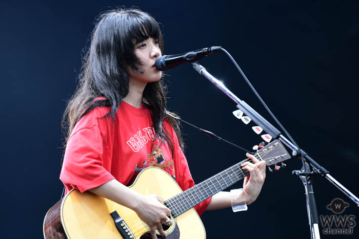 【ライブレポート】あいみょんがGRASS STAGEで新曲『真夏の夜の匂いがする』を初披露！＜ROCK IN JAPAN FESTIVAL 2019＞