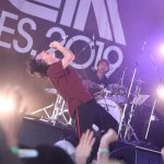 【ライブレポート】石崎ひゅーいの渾身のラブソングでBUZZ SATGEを圧巻！＜ROCK IN JAPAN FESTIVAL 2019＞