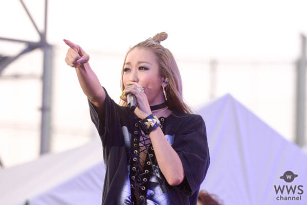 倖田來未が11年振りに登場！ヒット曲『愛のうた』からワンマンさながらのパフォーマンスまで魅せる＜2019 神宮外苑花火大会＞