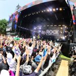 【ライブレポート】miwaが眩しい陽射しを受けPARK STAGEに登場！ロックチューンで夏本番を盛り上げる！＜ROCK IN JAPAN FESTIVAL 2019＞