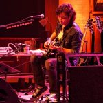 斉藤和義、2年ぶりの弾き語りツアーの東京公演をWOWOWで放送