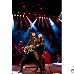 布袋寅泰、ロンドンでクイーンのドラマー、ロジャー・テイラーと豪華共演！