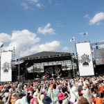 阿部真央が高橋優主催フェス参加で秋田初上陸！＜秋田 CARAVAN MUSIC FES 2019＞