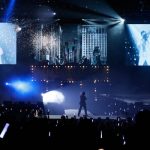 岡村隆史が今年で5年目となる「オールナイトニッポン歌謡祭」を開催！1万2500人の観客を前に白いスーツでクールにオープニングをキメる！