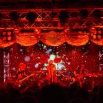 PENICILLINが夏を取り戻せと「祭り」をテーマにライブ。満員の観客たちとPENICILLINの荒ぶるライブの熱気で、会場は猛暑ならぬサウナ祭り！