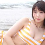 【動画】真島なおみがボーダー柄の水着で大磯ロングビーチに登場！＜第２回サンスポGoGoクイーンオーディション撮影会＞