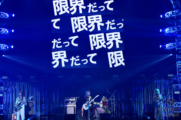 【ライブレポート】SCANDALがガールズパワー炸裂！SNSで話題の恋愛ソングを熱唱！〈テレビ朝日ドリームフェスティバル2019〉