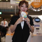 【写真特集】神尾美月、安藤まいら美人コンパニオンがクールな衣装で登場！CEATEC 2019 タイコエレクトロニクスジャパンを盛り上げる！