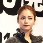 E-girls・楓が私服ジーンズつなぎで登場！ベストジーニスト2019、協議会選出部門受賞！「これからも変化と挑戦を恐れずに」