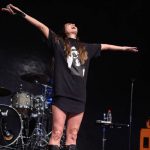 土屋アンナの中国ツアーがスタート！テレサ・テン「時の流れに身をまかせ」を中国語で披露