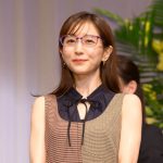 フリーアナウンサー田中みな実が「第32回 日本 メガネ ベスト ドレッサー賞」特別賞を受賞!「ファッションの一部としても楽しんでいます」