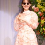 トリンドル玲奈「自分に似合うサングラスを見つけて楽しみたい」！サングラス部門（女性）で「第32回 日本 メガネ ベストドレッサー賞」受賞