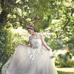 春奈るな、デザインプロデュースを手掛けるウェディングドレスブランド「LUNAMARIA」の新作5着を自身の誕生日に披露！