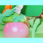 倖田來未・美腹筋輝く新曲「k,」ミュージックビデオ解禁！キュートなカラフルな世界観を表現