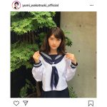 元乃木坂46・若月佑美が眩しいセーラー服ショット公開！ドラマ『抱かれたい12人の女たち』で披露