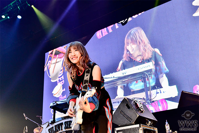 【ライブレポート】ガールズバンド・SILENT SIRENが、COUNTDOWN JAPAN 19/20で怒涛の40分ノンストップライブ！
