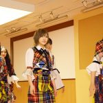 AKB48がNHK紅白の会見にレッドカーペットから登場！＜第70回NHK紅白歌合戦＞