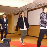 嵐がNHK紅白の会見にレッドカーペットから登場！＜第70回NHK紅白歌合戦＞