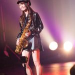 ラストアイドル、2周年記念コンサートをクリスマスに開催！番組MCを務める霜降り明星がサプライズ乱入！