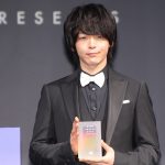 中村倫也が俳優部門を受賞！＜LINE NEWS Presents NEWS AWARDS2019＞
