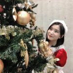 AKB48 向井地美音ら15期生がサンタコス写真を続々投稿！込山榛香は「もう何も着てないも同然サンタ」！？