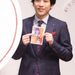 宇野実彩子がAAAメンバー全員で與真司郎の誕生日を祝う集合カット公開！ファンはツインテール姿に歓喜