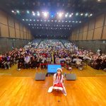 橋本環奈がサンタに変身！地元・福岡でファンミ開催に「最高でした！」「素敵な時間をありがとう」