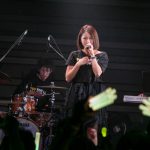 吉川友、ワンマンライブでぱいぱいでか美とラップで地元の情景を歌った新曲「都会のオンナ」を初披露！