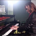 X JAPAN YOSHIKI、SixTONES（ストーンズ）デビューに祝福の『Imitation Rain』ピアノ動画を投稿
