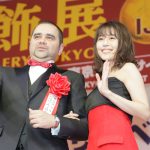 女優・有村架純が「第31回日本ジュエリーベストドレッサー賞」20代部門を受賞！