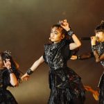 【ライブレポート】BABYMETALがCDJ19/20初日、EARTH STAGEを熱狂の渦に！世界クラスのパフォーマスで盛り上げる！＜COUNTDOWN JAPAN 19/20＞