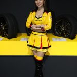 宮島マリーナ、石原未梨がダンロップブースでお出迎え!<東京オートサロン2020>