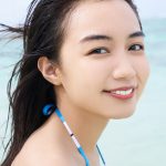 黒木ひかり『ヤングジャンプ』に出演！グアムで見せた眩しい制服ショット！