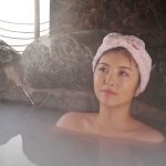 浜辺美波、露天風呂シーンにファン歓喜！「時乃ちゃんの首の美しさに息をのみました」