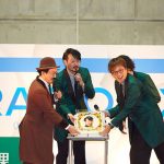 石丸幹二＆純烈スペシャルライブ開催！サプライズバースデーに小田井「まさかこんな場所で…」