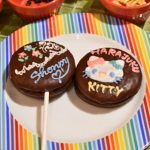 『KAWAII MONSTER CAFE HARAJUKU』に恋する乙女を応援するカラフルなメニューが登場！