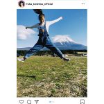 小芝風花、富士山バックに飛躍の大ジャンプ！「大切な目標頑張るぞっ」
