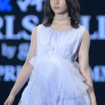 日向坂46 小坂菜緒が東京ガールズコレクションのランウェイに登場！＜TGC 2020 S/S＞