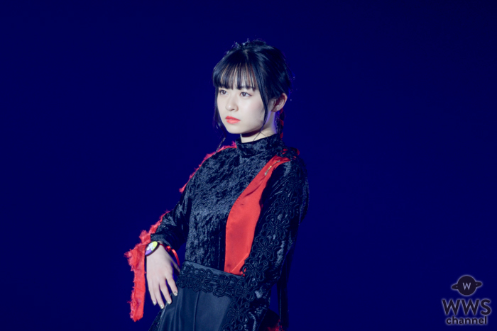モデル 莉子が東京ガールズコレクションの『月とオオカミちゃんには騙されない』ステージでランウェイ！＜TGC 2020 S/S＞