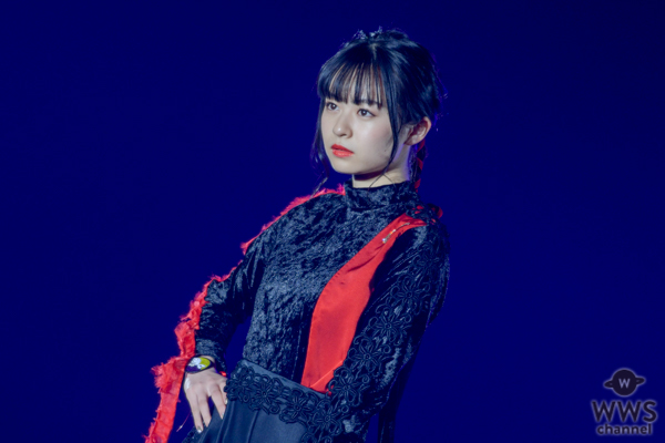 モデル 莉子が東京ガールズコレクションの『月とオオカミちゃんには騙されない』ステージでランウェイ！＜TGC 2020 S/S＞