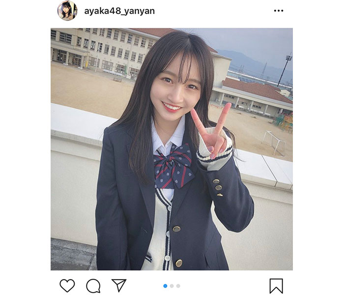 NMB48 山本彩加、可愛さ爆発の制服ショットに「キュンキュンしちゃった」「萌え袖かわいい」など大反響