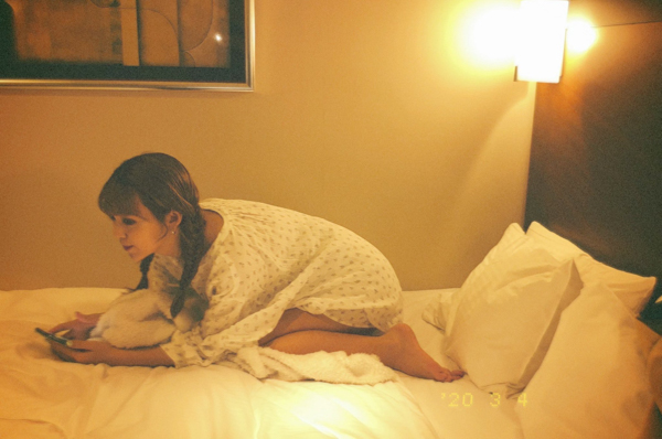 藤田ニコル、“匂わせ”彼女カットを公開！「にこるん沼にハマっちゃいました」