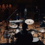 Official髭男dism（ヒゲダン）、ライブの待ち時間を動画で楽しむ新体験サービスをauと展開